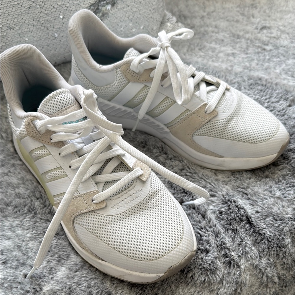 Adidas- Run 90s shoes